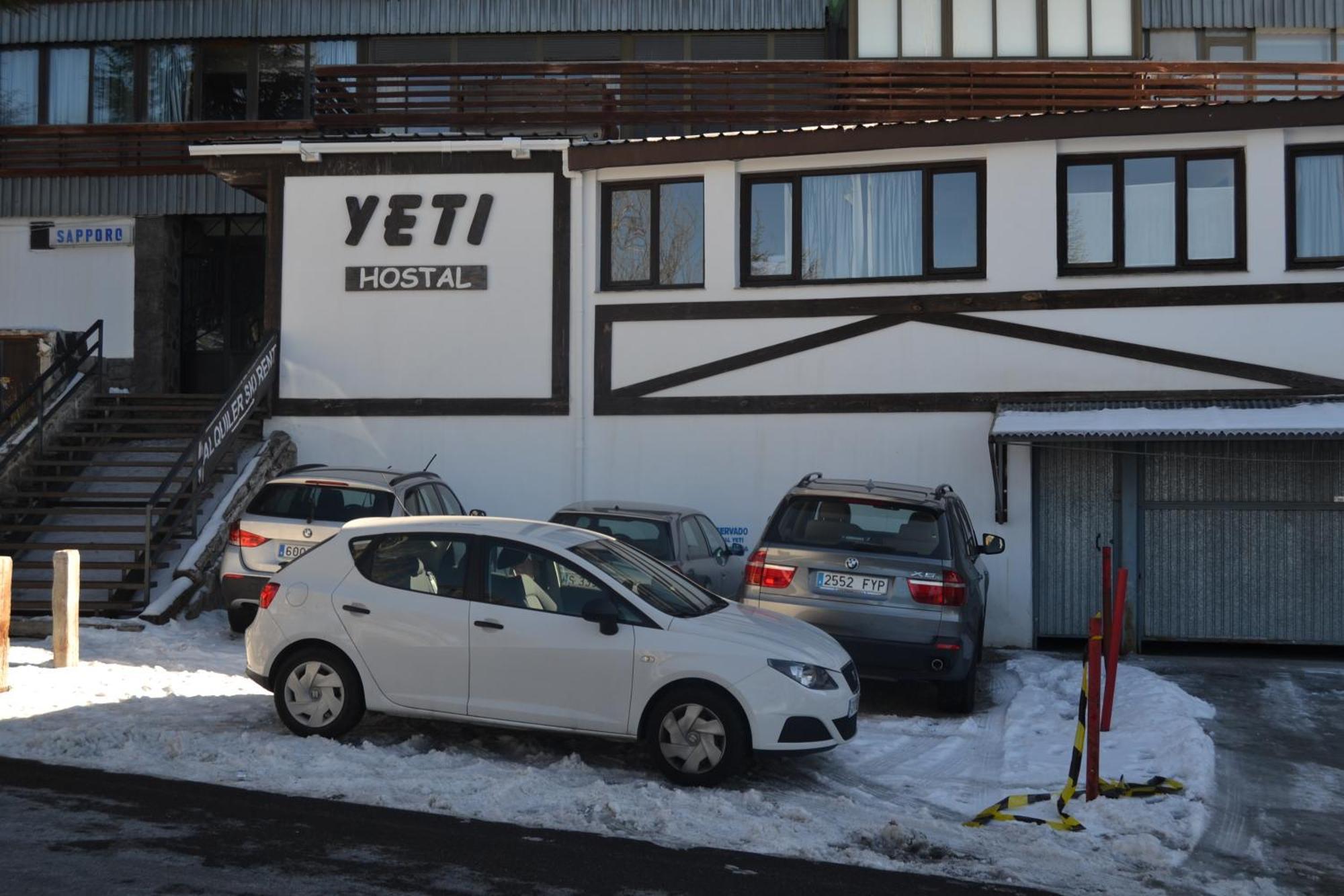 Hostal Yeti Sierra Nevada Exterior photo