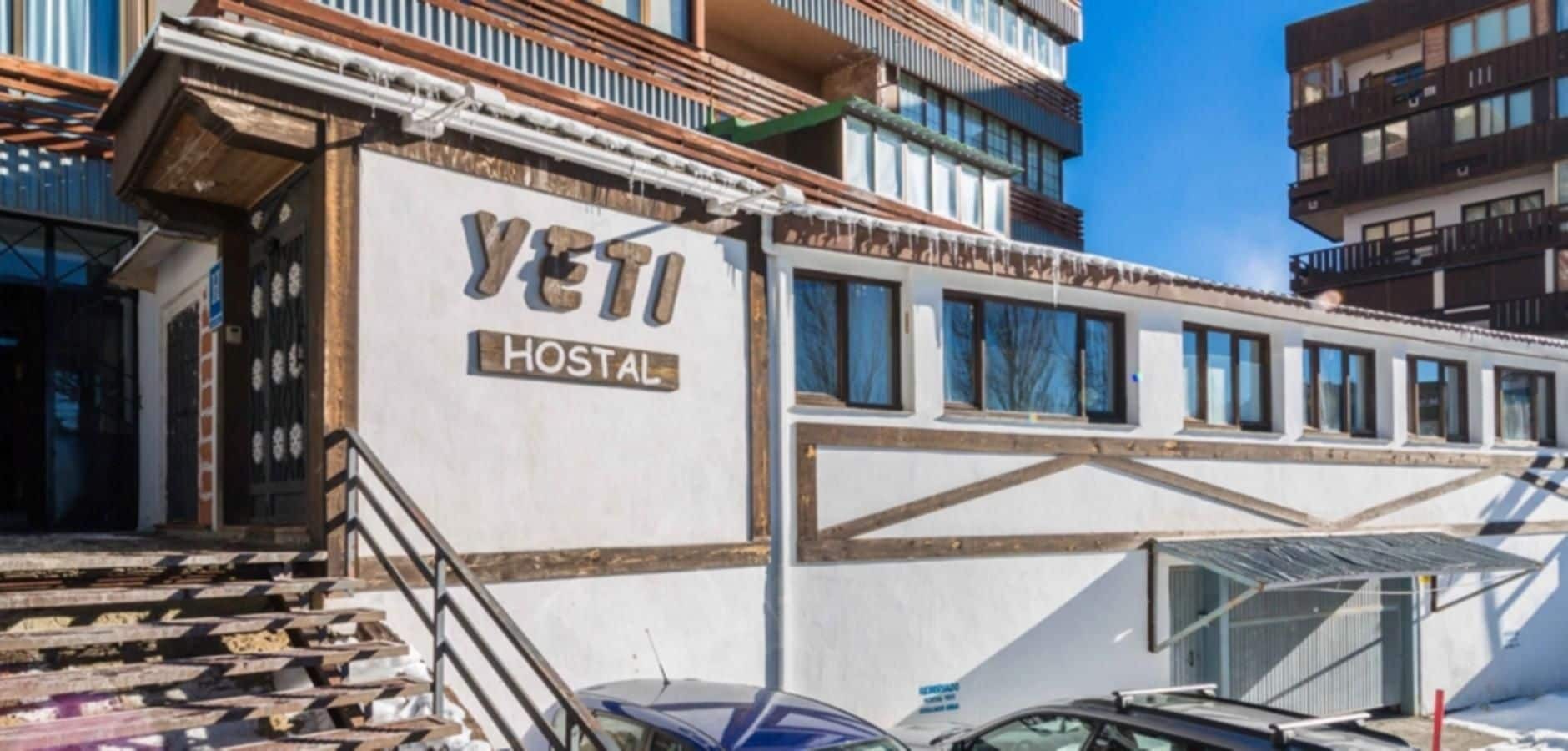 Hostal Yeti Sierra Nevada Exterior photo